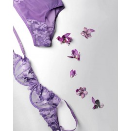 ست سوتین و شورت زیر فنردار برند انوشه 