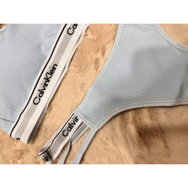 ست اسپرت نیم تنه وشورت کاپ دار نخ کبریتی پشت ضربدری برند اما