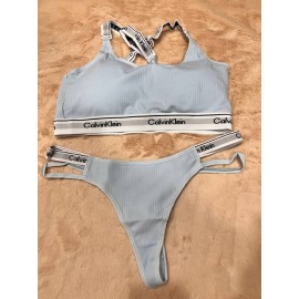 ست اسپرت نیم تنه وشورت کاپ دار نخ کبریتی پشت ضربدری برند اما